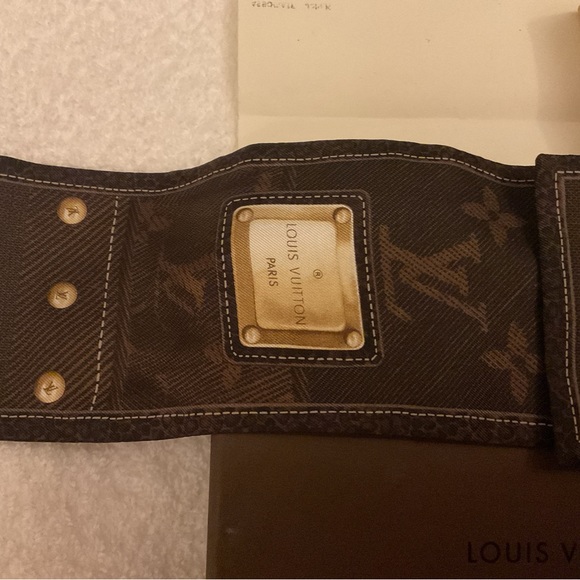 Louis Vuitton bandeau brand new in box never worn - Picture 3 of 7